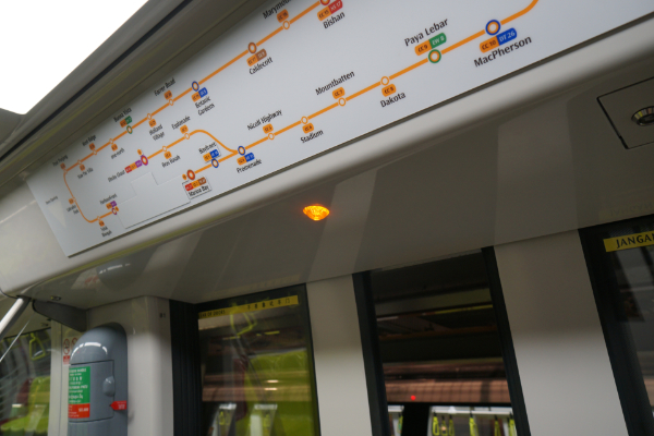 Door Closing Indicator of the Alstom Metropolis C851E (CCL) train for the Circle Line.
