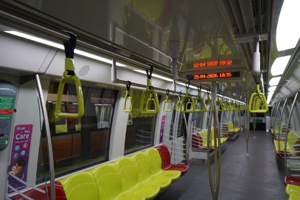 The third car-colour overhead handgrips of the Alstom Metropolis C851E (CCL) train for the Circle Line.
